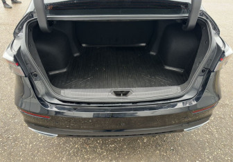 Подержанный автомобиль Omoda S5 2023 года (15 фото)