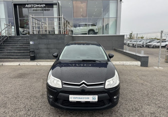 Подержанный автомобиль Citroen C4 Hatchback 2010 года (2 фото)