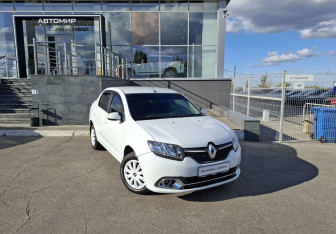 Подержанный автомобиль Renault Logan Sedan 2015 года (3 фото)