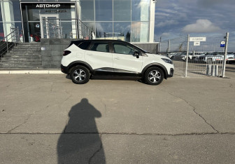 Подержанный автомобиль Renault Kaptur 2017 года (4 фото)