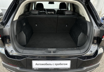 Подержанный автомобиль FAW Bestune T55 2023 года (15 фото)