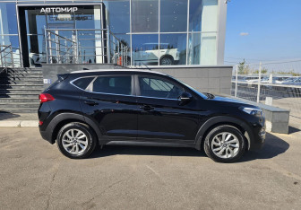 Подержанный автомобиль Hyundai Tucson 2017 года (4 фото)