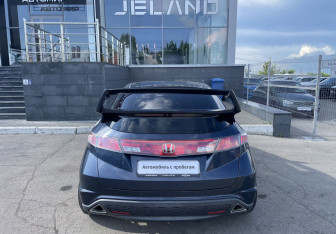 Подержанный автомобиль Honda Civic Hatchback 2008 года (6 фото)