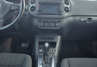 Подержанный автомобиль Volkswagen Tiguan 2014 года (11 фото)