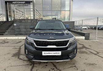 Подержанный автомобиль Kia Seltos 2020 года (2 фото)