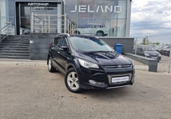 Подержанный автомобиль Ford Kuga 2014 года (3 фото)