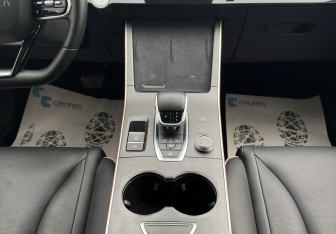 Подержанный автомобиль Omoda C5 2024 года (11 фото)