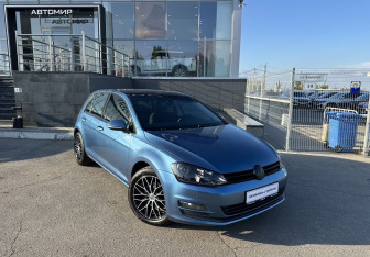 Подержанный автомобиль Volkswagen Golf Hatchback 2014 года (3 фото)