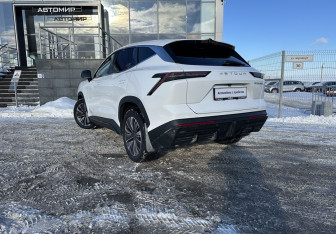 Подержанный автомобиль Jetour Dashing 2023 года (7 фото)