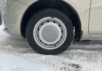 Подержанный автомобиль LADA (ВАЗ) Vesta Sedan 2019 года (15 фото)