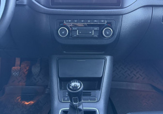 Подержанный автомобиль Volkswagen Tiguan 2015 года (11 фото)