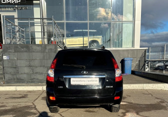 Подержанный автомобиль LADA (ВАЗ) Priora Wagon 2010 года (6 фото)