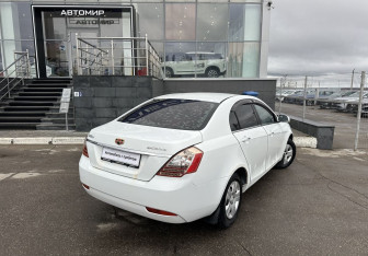 Подержанный автомобиль Geely Emgrand EC7 Sedan 2014 года (5 фото)