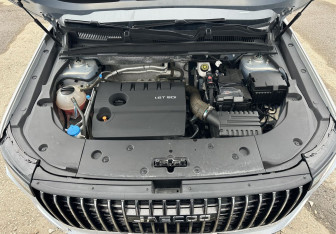 Подержанный автомобиль Jaecoo J7 2024 года (13 фото)