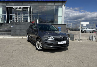 Подержанный автомобиль Skoda Karoq 2020 года (3 фото)