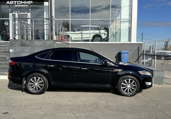 Подержанный автомобиль Ford Mondeo Sedan 2010 года (4 фото)