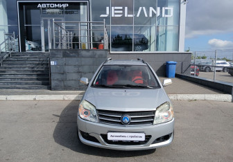 Подержанный автомобиль Geely MK Cross 2014 года (2 фото)
