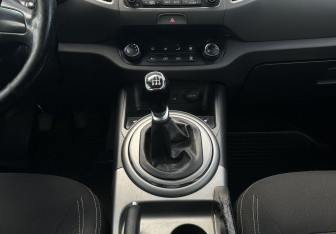 Подержанный автомобиль Kia Sportage 2014 года (11 фото)