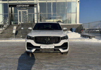 Подержанный автомобиль Geely Monjaro 2025 года (2 фото)