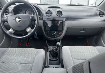 Подержанный автомобиль Chevrolet Lacetti Hatchback 2010 года (10 фото)