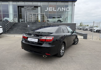 Подержанный автомобиль Toyota Camry Sedan 2015 года (5 фото)