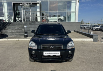 Подержанный автомобиль Hyundai Tucson 2006 года (2 фото)