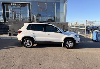 Подержанный автомобиль Volkswagen Tiguan 2015 года (4 фото)