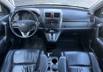 Подержанный автомобиль Honda CR-V 2011 года (10 фото)