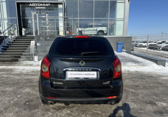 Подержанный автомобиль SsangYong Actyon 2012 года (6 фото)