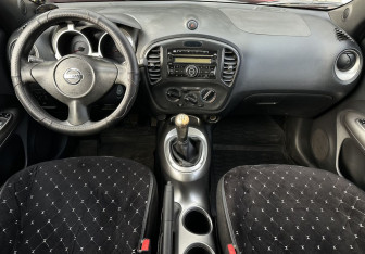 Подержанный автомобиль Nissan Juke 2012 года (10 фото)