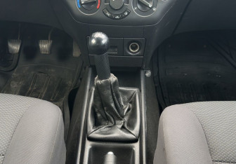 Подержанный автомобиль Chevrolet Aveo Sedan 2007 года (11 фото)