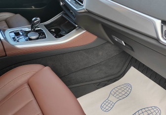 Подержанный автомобиль BMW X5 2019 года (15 фото)