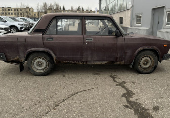Подержанный автомобиль LADA (ВАЗ) 2107 2008 года (4 фото)