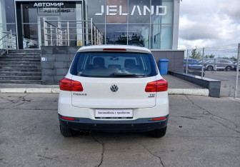 Подержанный автомобиль Volkswagen Tiguan 2012 года (6 фото)