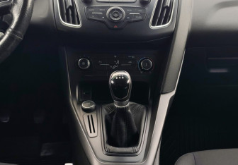 Подержанный автомобиль Ford Focus Hatchback 2018 года (11 фото)
