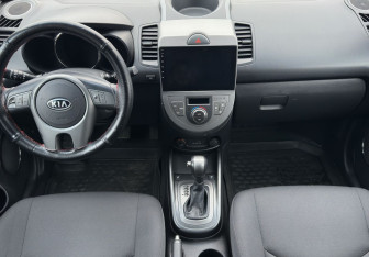 Подержанный автомобиль Kia Soul 2011 года (10 фото)