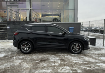 Подержанный автомобиль Geely Coolray 2021 года (4 фото)