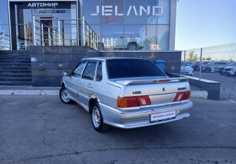 Подержанный автомобиль LADA (ВАЗ) 2115 2005 года (7 фото)