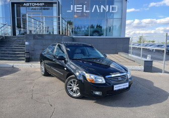 Подержанный автомобиль Kia Cerato Sedan 2006 года (3 фото)