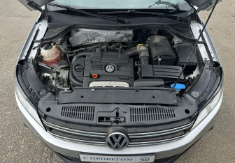 Подержанный автомобиль Volkswagen Tiguan 2012 года (13 фото)