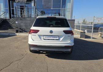 Подержанный автомобиль Volkswagen Tiguan 2018 года (6 фото)