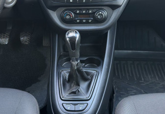 Подержанный автомобиль LADA (ВАЗ) Vesta Sedan 2016 года (11 фото)