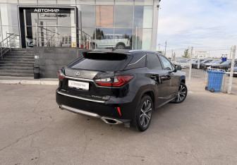 Подержанный автомобиль Lexus RX 2017 года (5 фото)