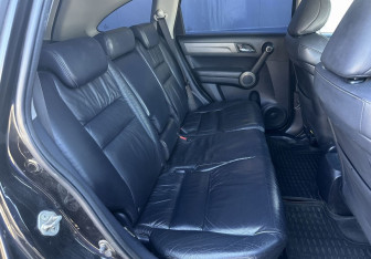Подержанный автомобиль Honda CR-V 2011 года (12 фото)