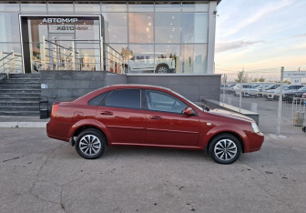 Подержанный автомобиль Chevrolet Lacetti Sedan 2008 года (4 фото)