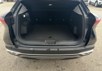 Подержанный автомобиль Omoda C5 2024 года (15 фото)