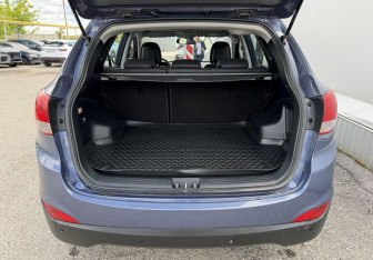 Подержанный автомобиль Hyundai ix35 2013 года (15 фото)