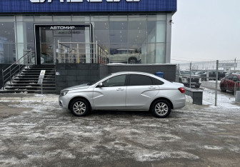 Подержанный автомобиль LADA (ВАЗ) Vesta Sedan 2016 года (8 фото)