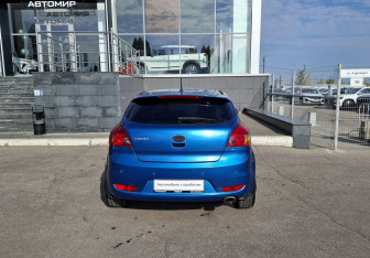 Подержанный автомобиль Kia Ceed Hatchback 2011 года (6 фото)