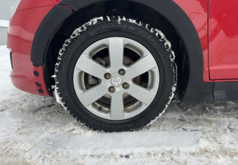 Подержанный автомобиль Suzuki Swift Hatchback 2008 года (14 фото)